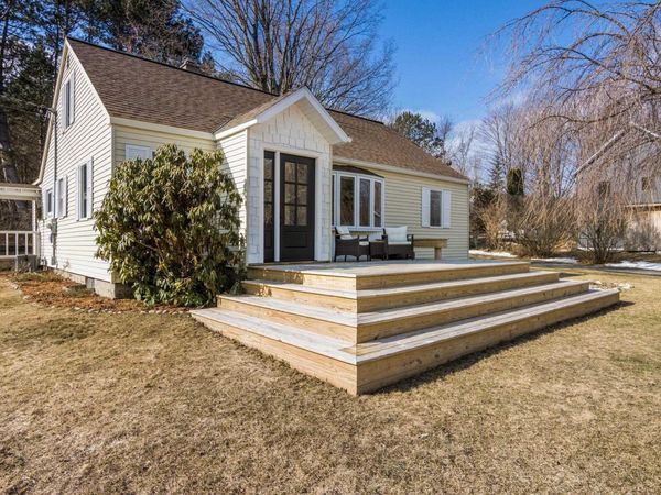 10099 Aylsworth Street W, Empire, MI 49630