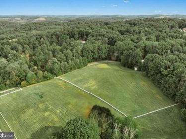 ARNOLD ROAD, GLENVILLE, PA 17329