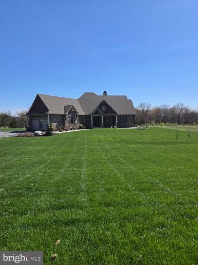 305 GUN CLUB ROAD , NEW OXFORD, PA 17350