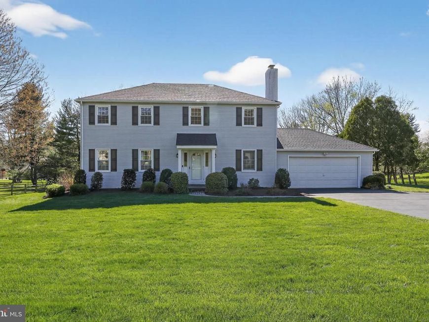 606 Londonderry Drive, West Chester, PA 19382 Main Photo