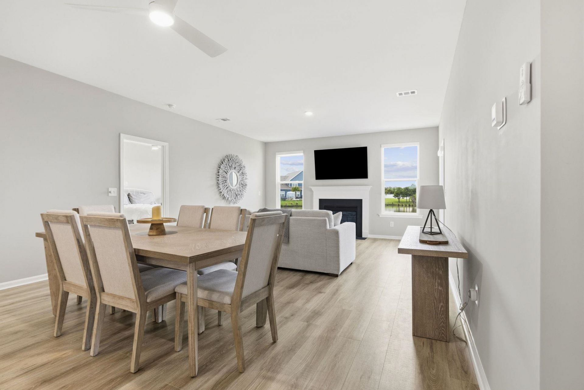 371 Mikita Dr. Photo 16