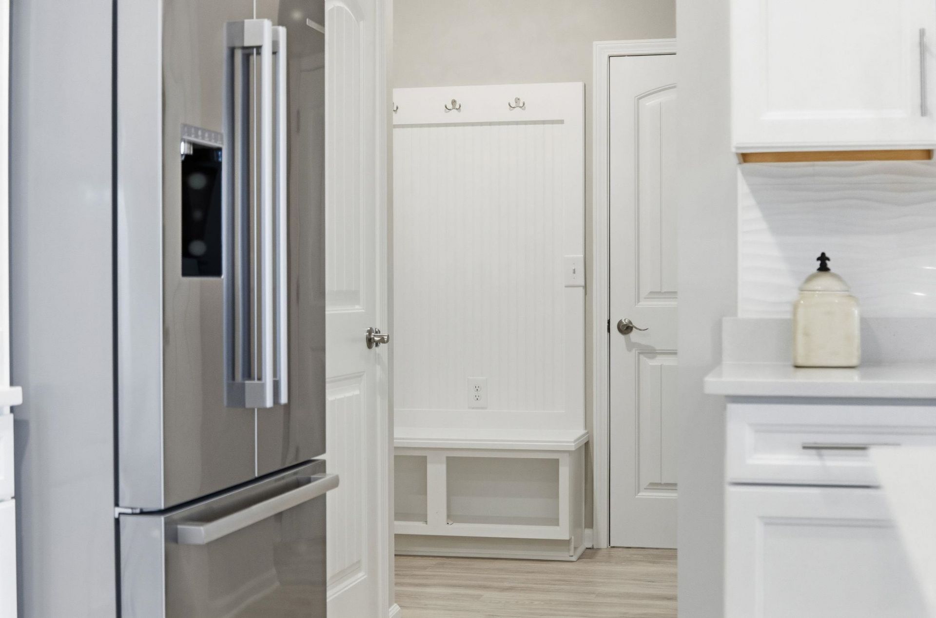 371 Mikita Dr. Photo 22