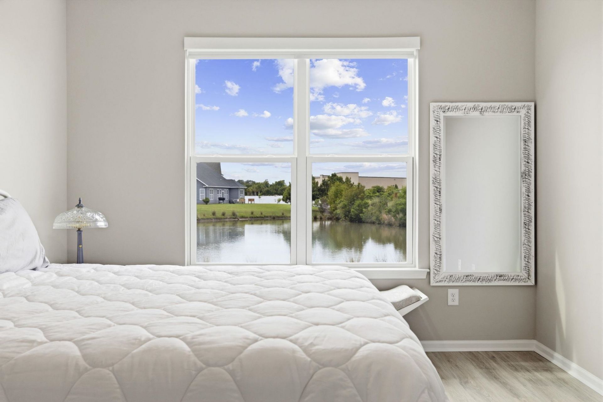 371 Mikita Dr. Photo 32