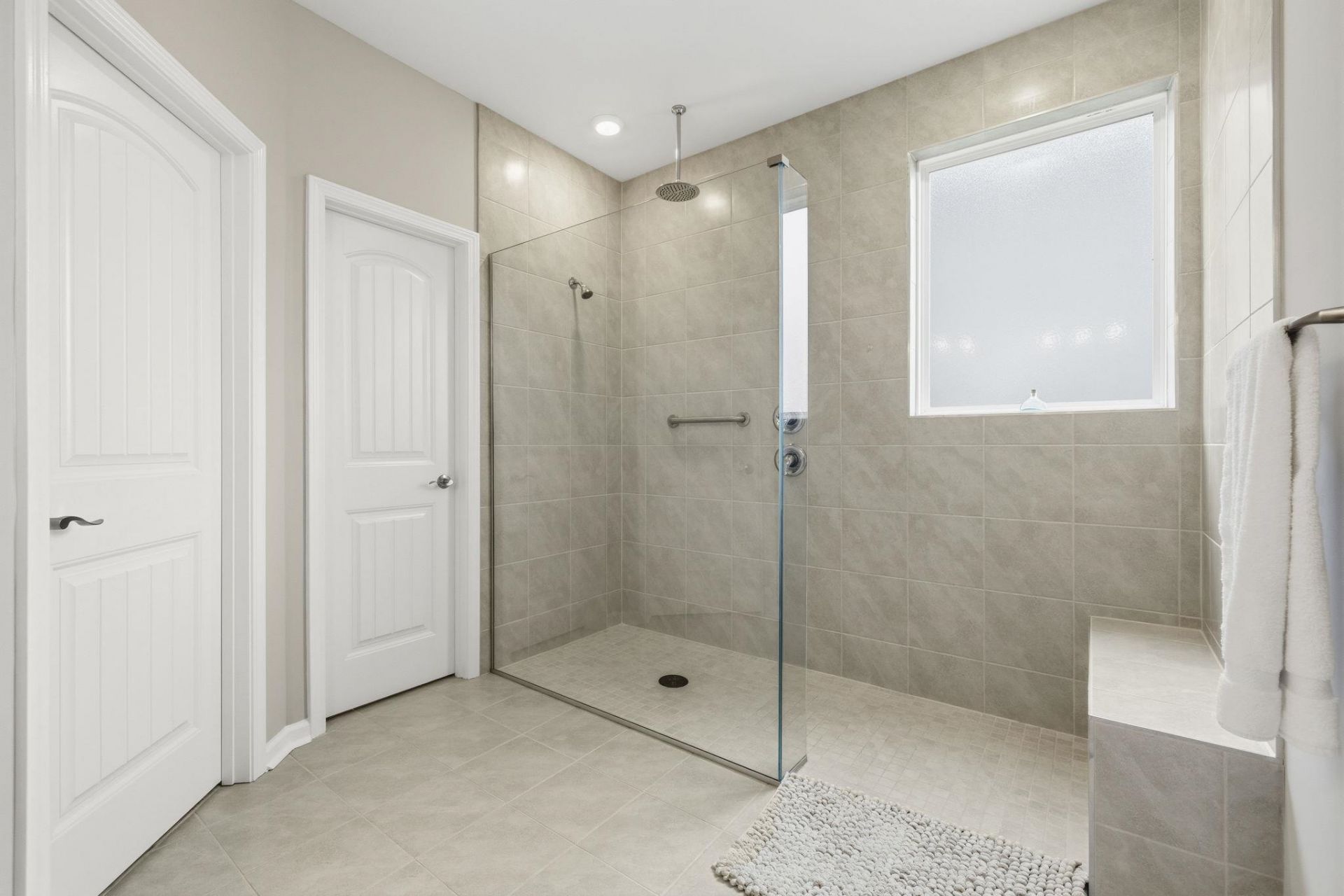 371 Mikita Dr. Photo 36