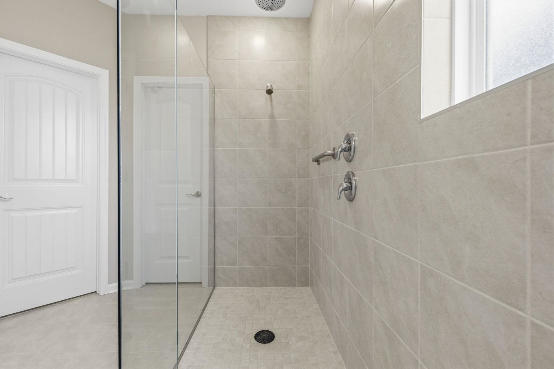 371 Mikita Dr. Photo 37