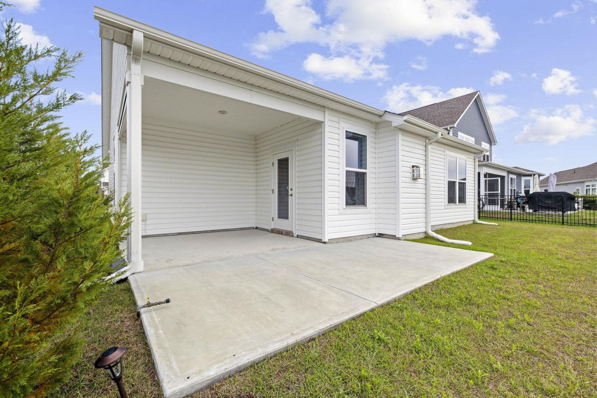 371 Mikita Dr. Photo 43