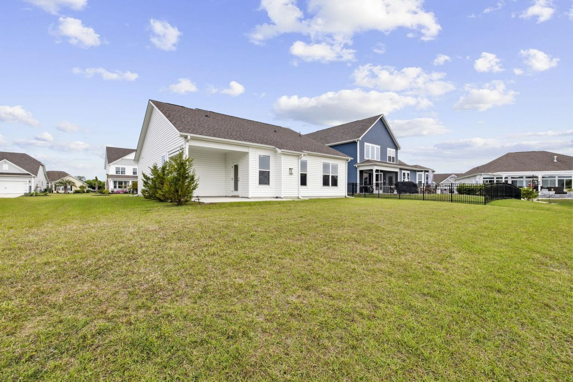 371 Mikita Dr. Photo 44