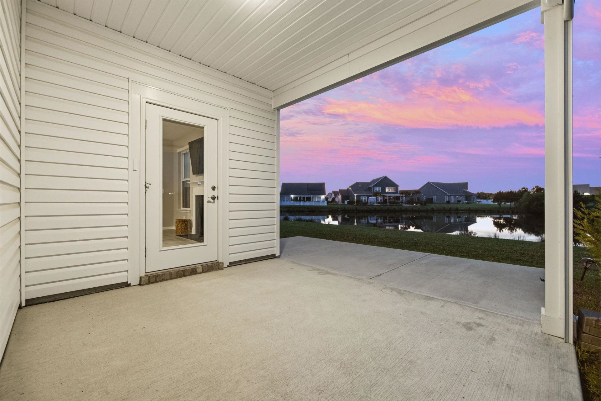 371 Mikita Dr. Photo 47