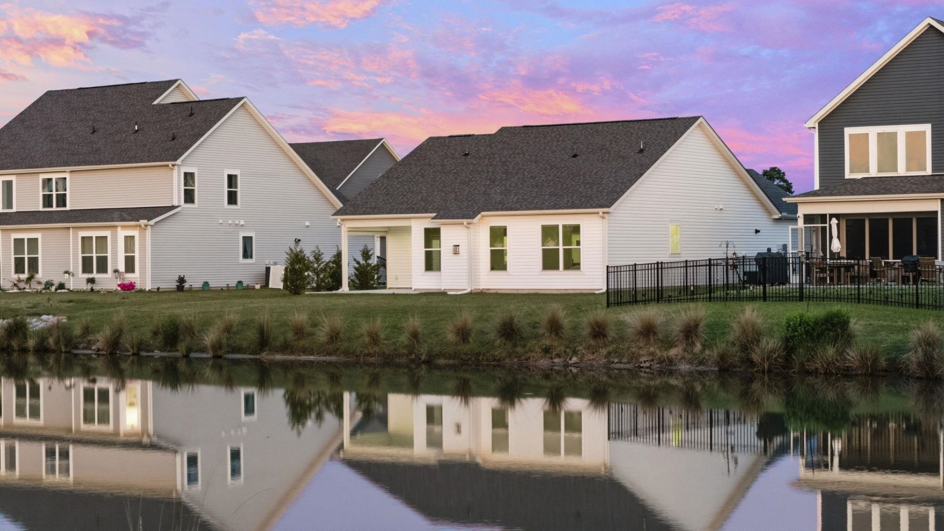 371 Mikita Dr. Photo 51