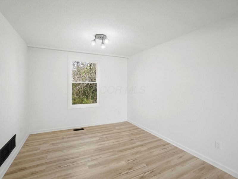 6736 Centennial Drive, Reynoldsburg, OH 43068 Photo 8