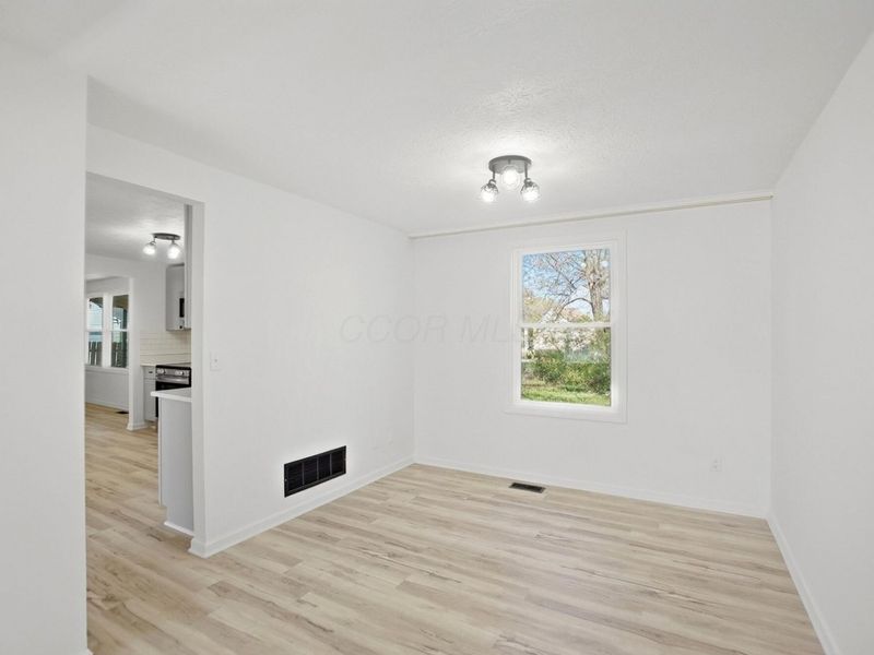 6736 Centennial Drive, Reynoldsburg, OH 43068 Photo 9