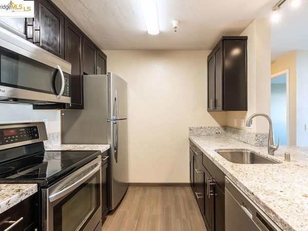 6400 Christie AVE, Unit 3213, Emeryville, CA 94608