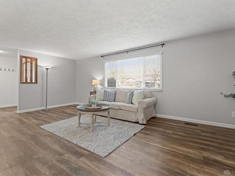 1635 Yalta Road, Beavercreek, OH 45432 Photo 12