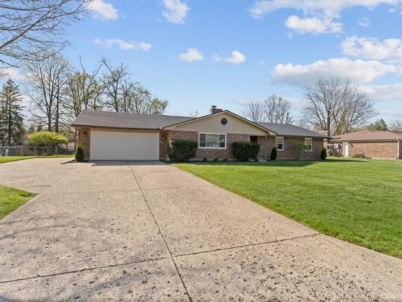 1635 Yalta Road, Beavercreek, OH 45432 Photo 3