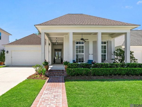 2044 Sugar Cane Ln, Baton Rouge, LA 70810