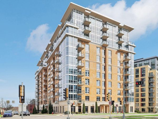 625 N Segoe Road, Unit 809, Madison, WI 53705