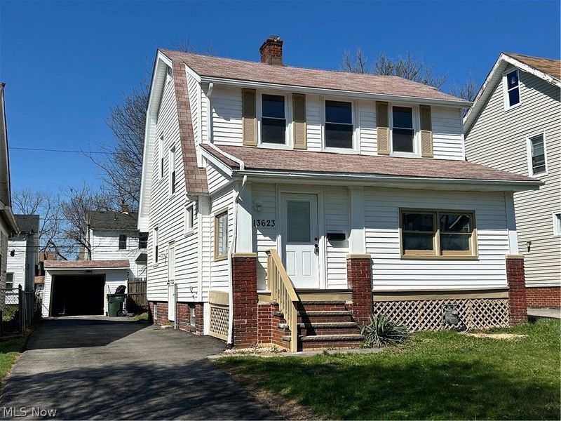 13623 Thornhurst Avenue, Garfield Heights, OH 44105 Photo 2