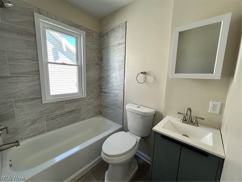 13623 Thornhurst Avenue, Garfield Heights, OH 44105 Photo 20