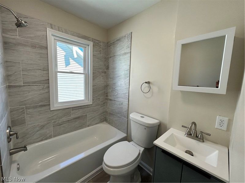 13623 Thornhurst Avenue, Garfield Heights, OH 44105 Photo 21