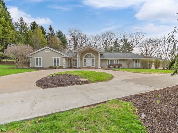 2520 Glenmont Road NW, Canton, OH 44708