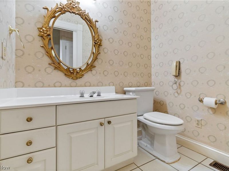 2520 Glenmont Road NW, Canton, OH 44708 Photo 31