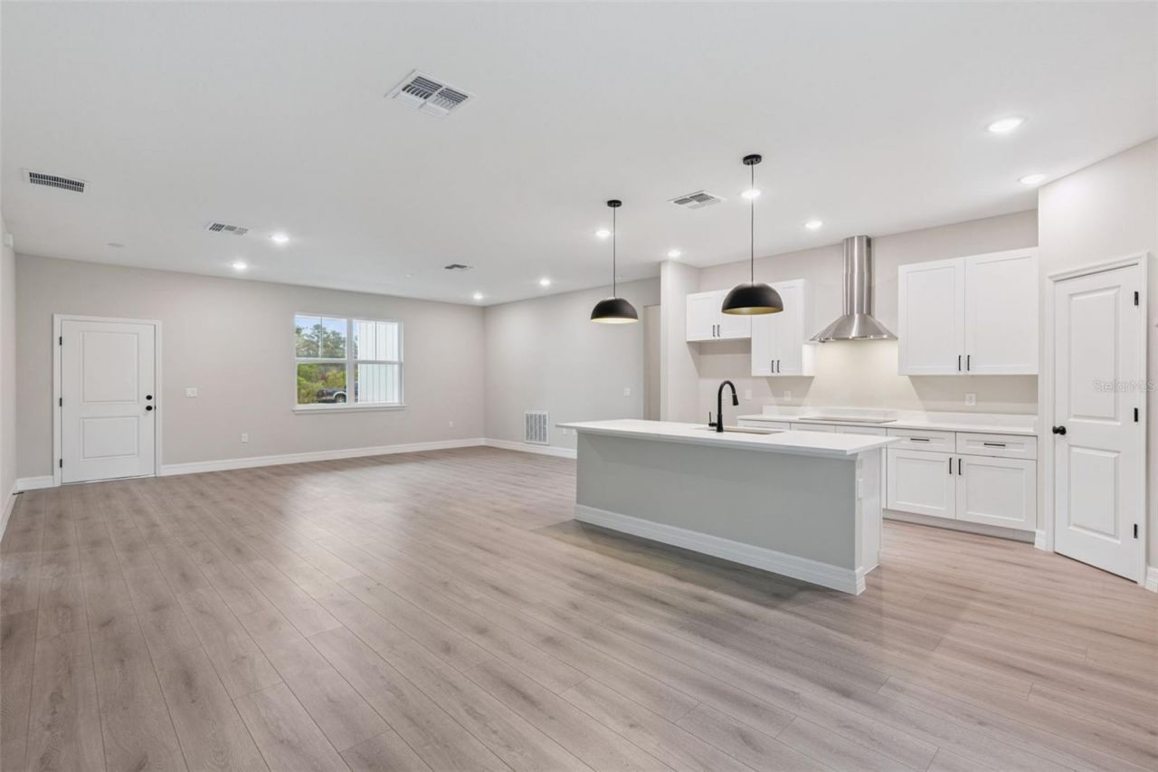 42875 Honeysuckle Street, Eustis, FL 32736 Photo