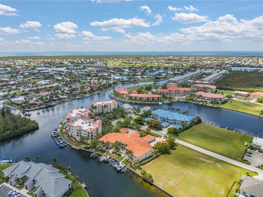 3314 Wood Thrush Drive, Unit 124, Punta Gorda, FL 33950 Photo