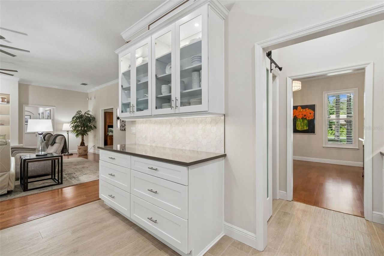 421 Pine Bluff Drive, Lutz, FL 33549 Photo