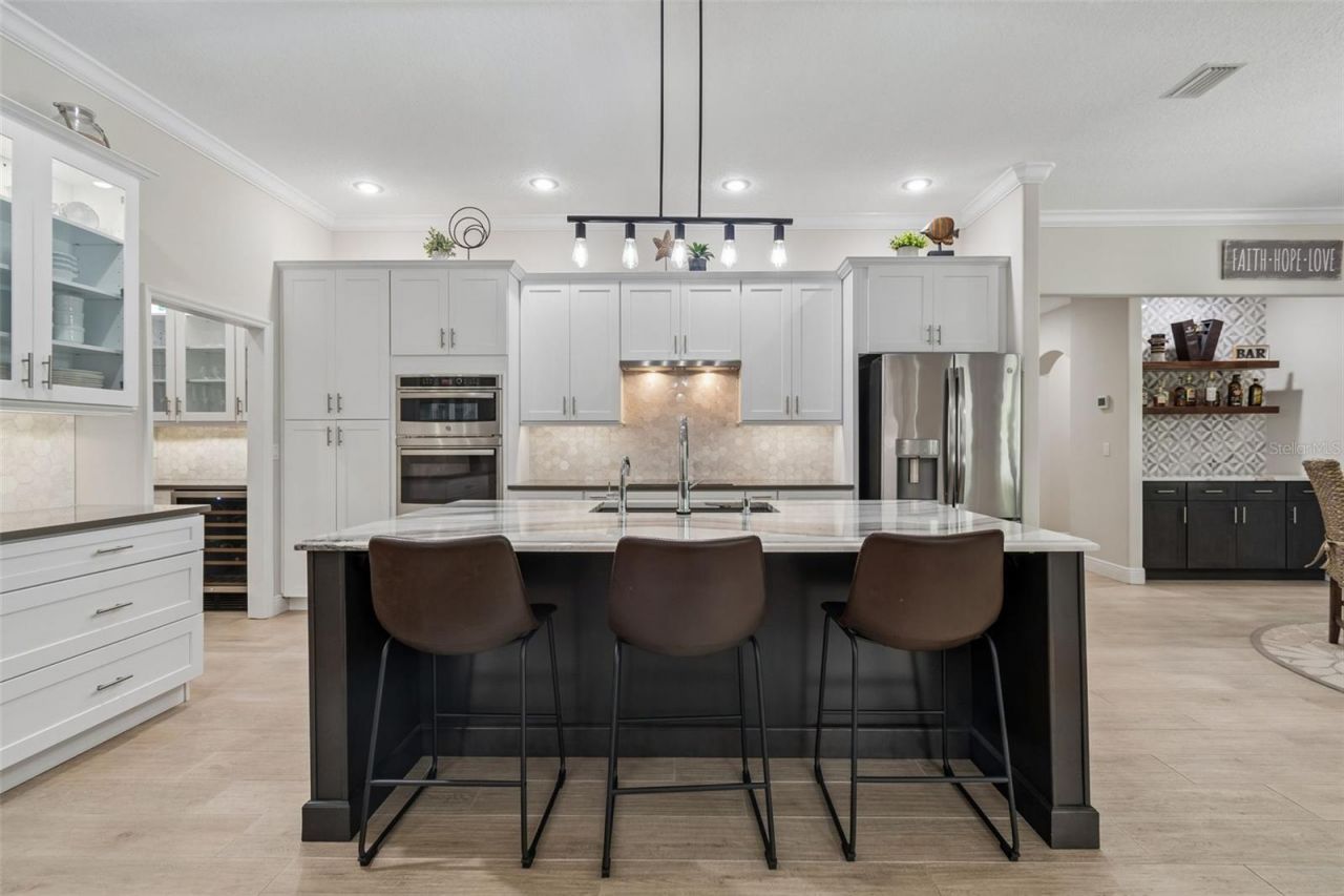 421 Pine Bluff Drive, Lutz, FL 33549 Photo