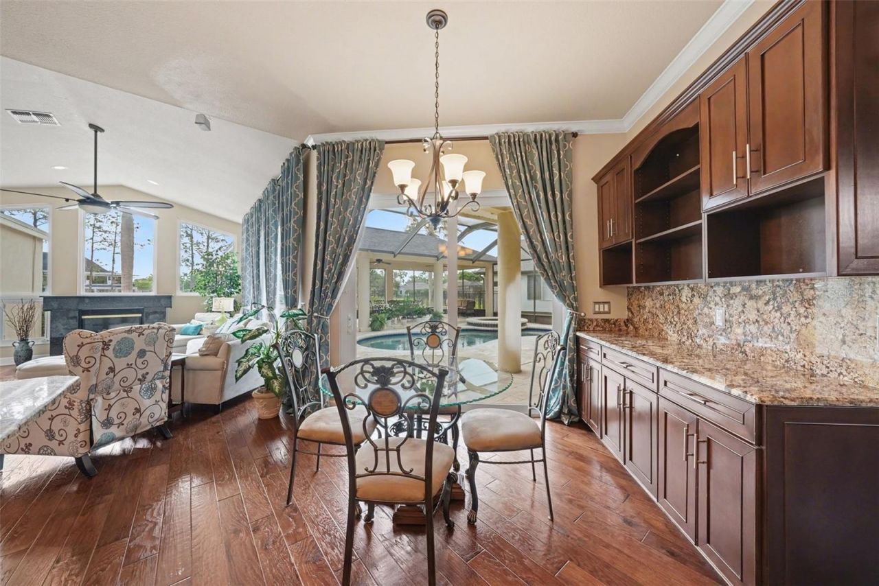 18817 Wimbledon Circle, Lutz, FL 33558 Photo