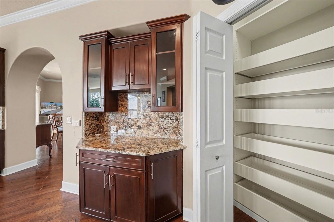 18817 Wimbledon Circle, Lutz, FL 33558 Photo