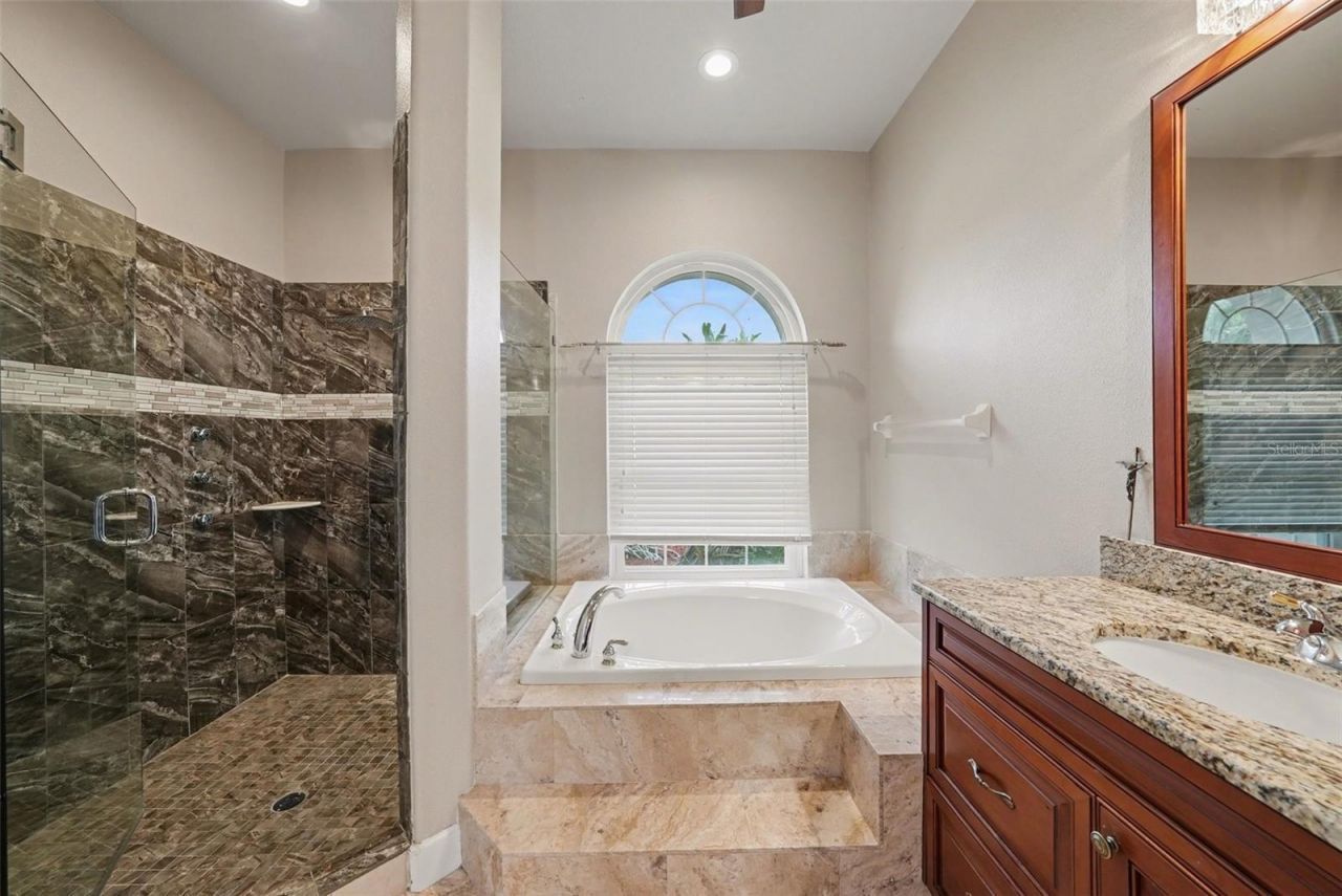 18817 Wimbledon Circle, Lutz, FL 33558 Photo