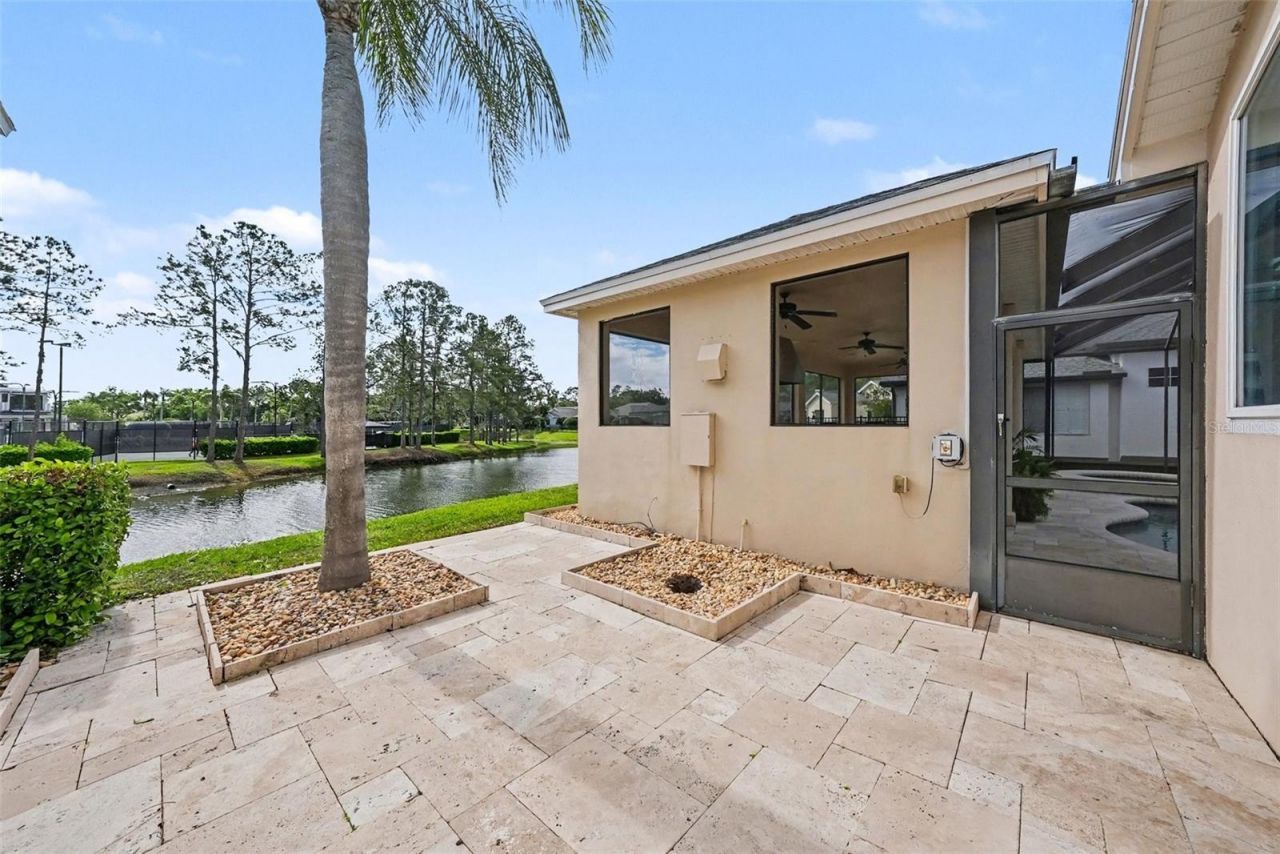 18817 Wimbledon Circle, Lutz, FL 33558 Photo