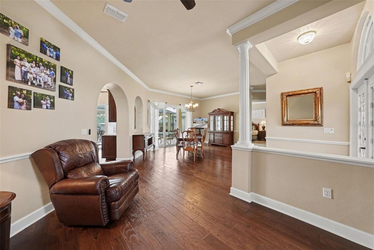 18817 Wimbledon Circle, Lutz, FL 33558 Photo