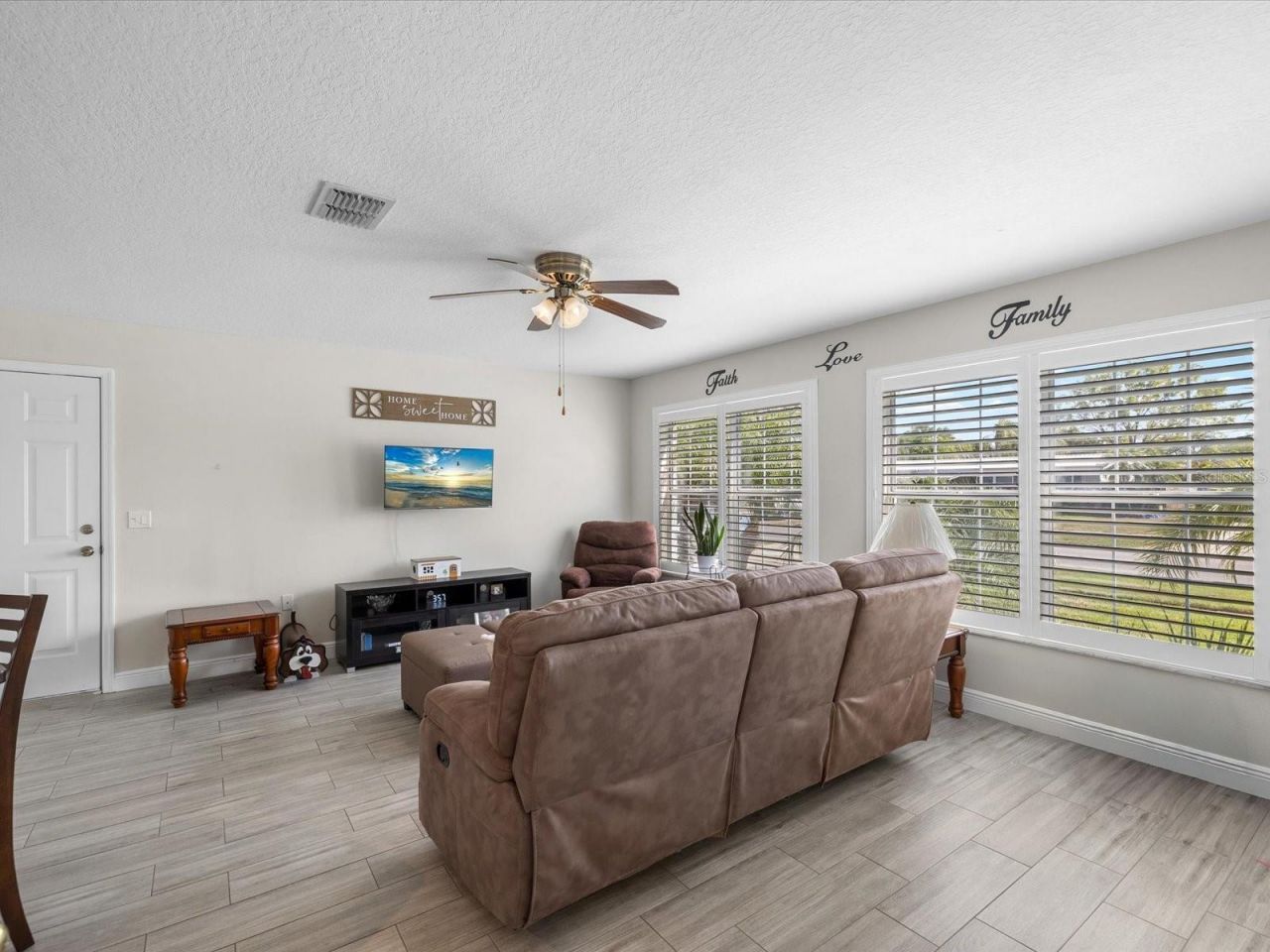 4411 W Oklahoma Avenue, Tampa, FL 33616 Photo