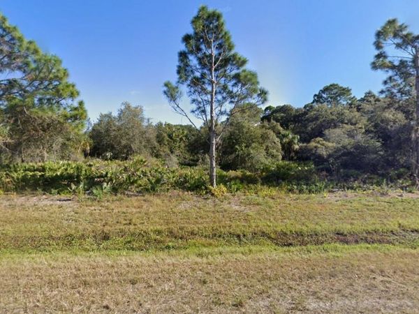 1829 BISCAYNE DRIVE, PORT CHARLOTTE, FL 33953