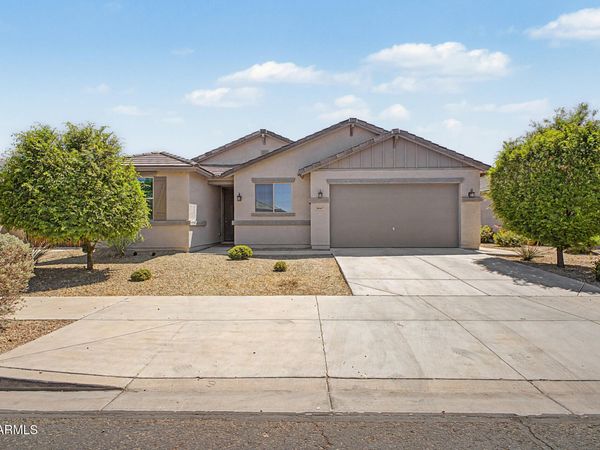 18167 W Robin Lane, Surprise, AZ 85387