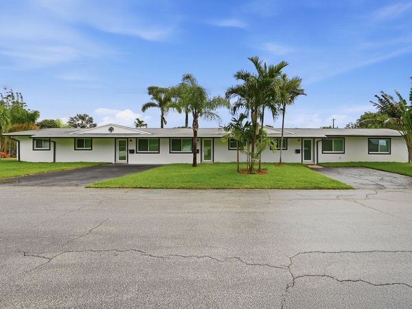 2308 NW 3rd Avenue, Unit 2, Wilton Manors, FL 33311