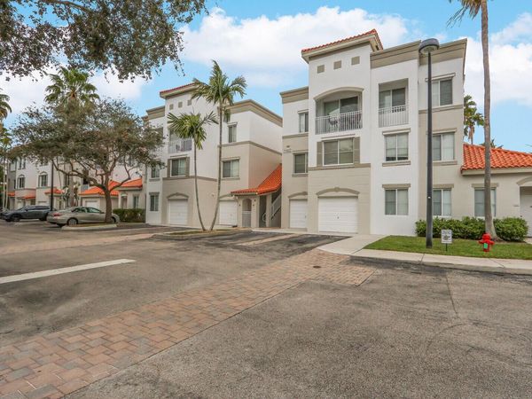 11025 Legacy Boulevard, Unit 101, Palm Beach Gardens, FL 33410