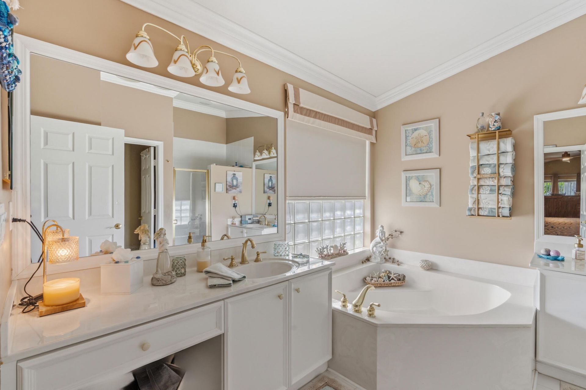 10864 Royal Caribbean Circle, Boynton Beach, FL 33437 Photo