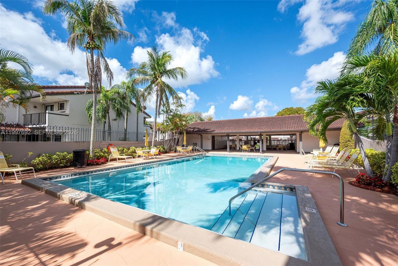 13446 SW 62nd St, Unit 102E, Miami, FL 33183 Photo