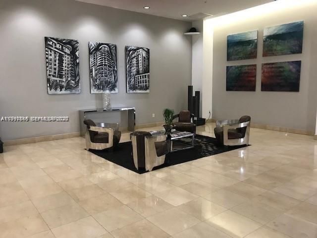 1 Glen Royal Pkwy, Unit 1002, Miami, FL 33125 Photo