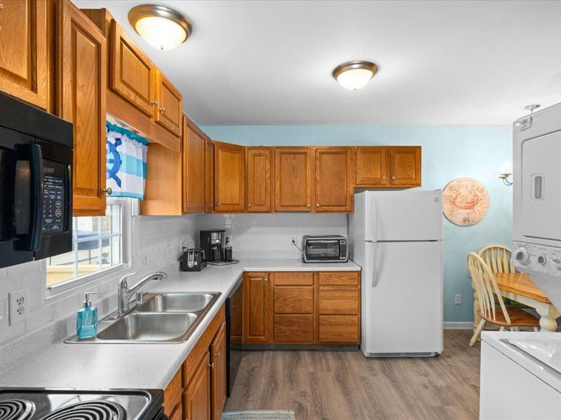 515 W 2nd Street, Port Clinton, OH 43452 Photo 12