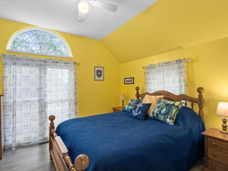 515 W 2nd Street, Port Clinton, OH 43452 Photo 16