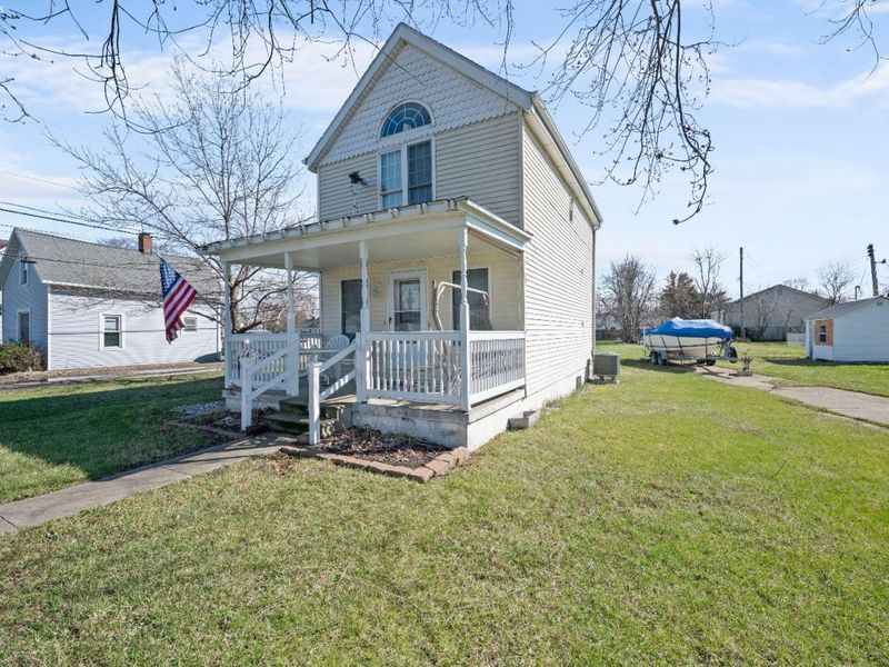 515 W 2nd Street, Port Clinton, OH 43452 Photo 5