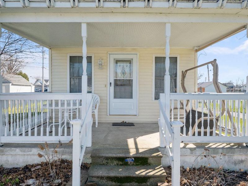 515 W 2nd Street, Port Clinton, OH 43452 Photo 6