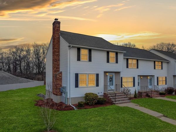 31 Christopher, Unit 67, Methuen, MA 01844