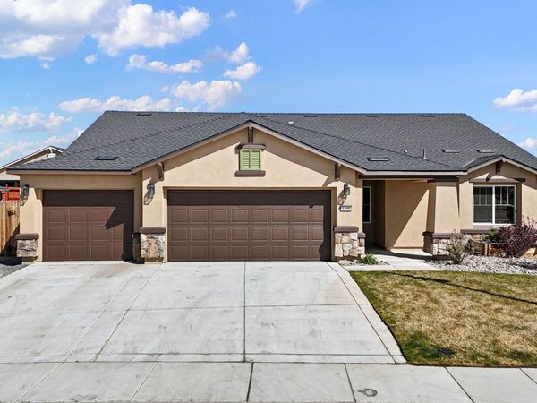 1390 Tule Peak Circle, Carson City, NV 89701