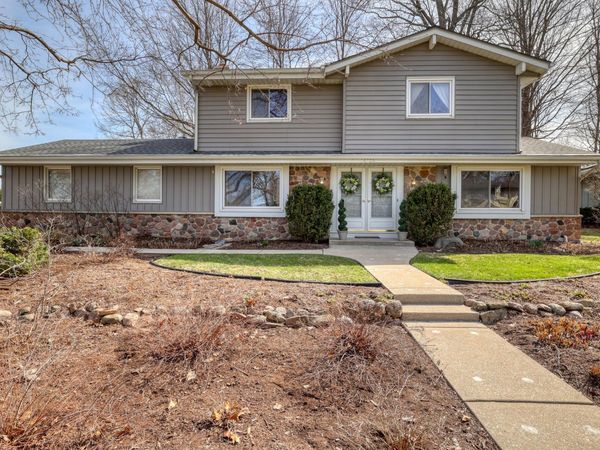 14235 W Wilbur Dr, New Berlin, WI 53151