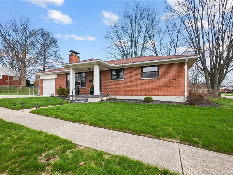 4320 Renwood Drive, Dayton, OH 45429 Photo 2